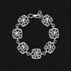 Жіночий срібний браслет "Срібна казка"