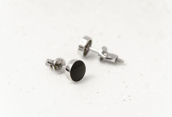 Серебряные серьги-гвоздики с чёрной эмалью