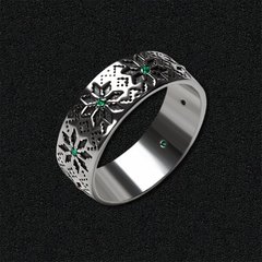 Серебряное кольцо-вышиванка с зелёными ювелирными кристаллами