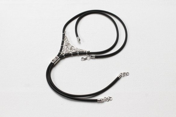 Rubber-based silver necklace "Sakha"
