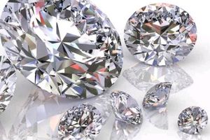 Cubic Zirconia and zircon - is there a difference?