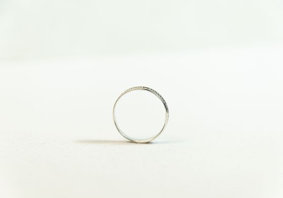 Srebrny pierścionek "Спаси и сохрани"