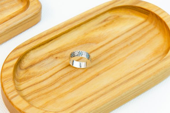 Silver Vishivanka-ring with skiey cubic Zirconia