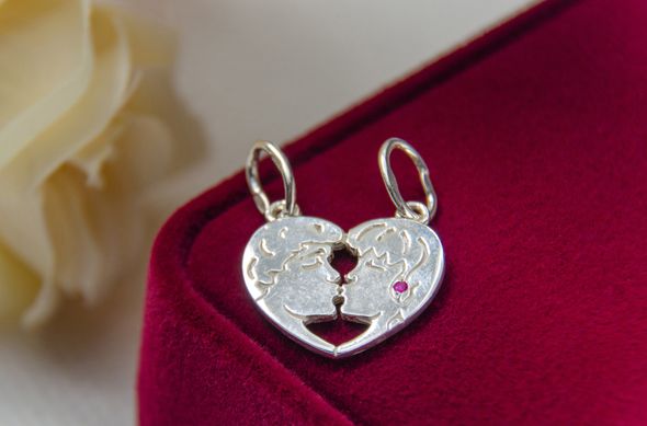 Silver pendant "Heart kiss"